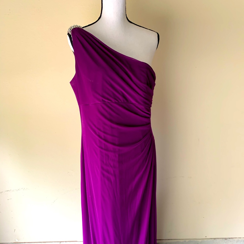 One strap purple formal dress with rhinestones